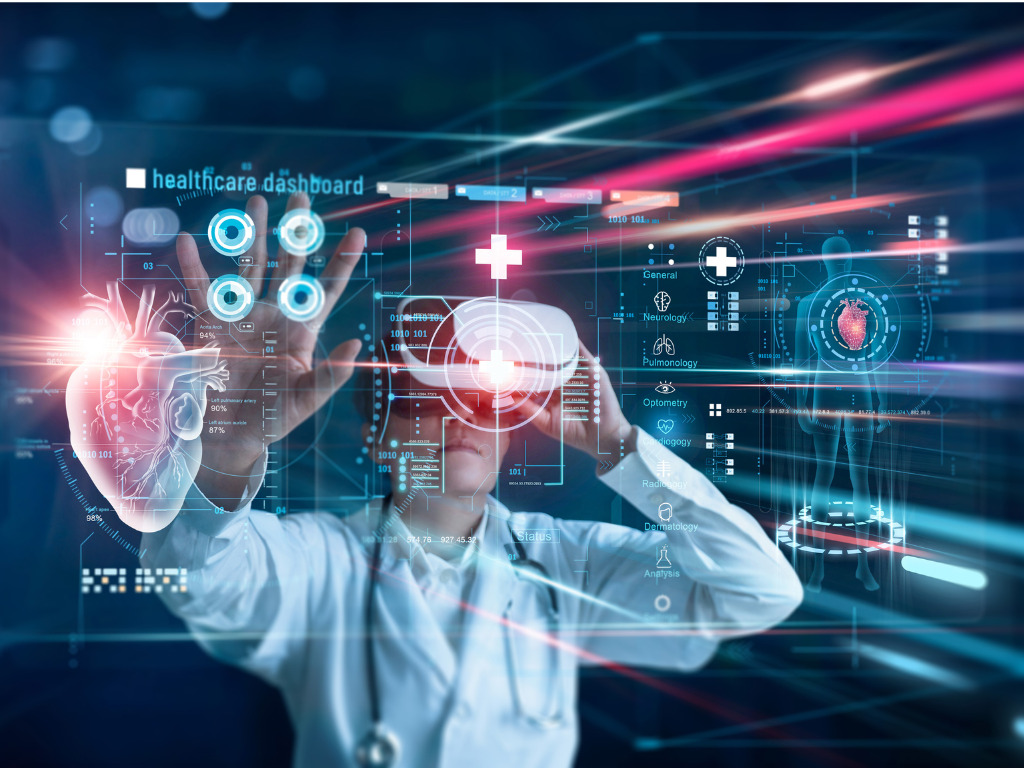 Terveydenhuollon henkilö tarkastelee potilastietoja virtuaalitodellisuudessa.